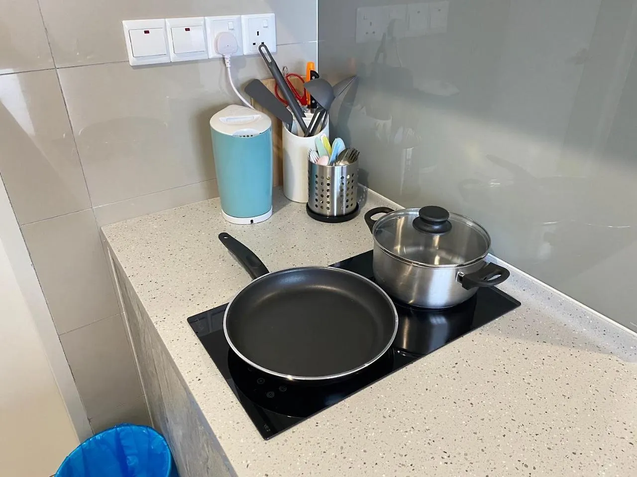 3R2B Chan Sow Lin Trion 2 - 8 Pax Kuala Lumpur Apartment