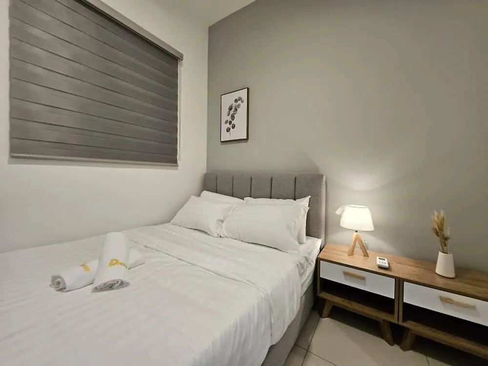 Apartment 3R2B Chan Sow Lin Trion 2 - 8 Pax Kuala Lumpur