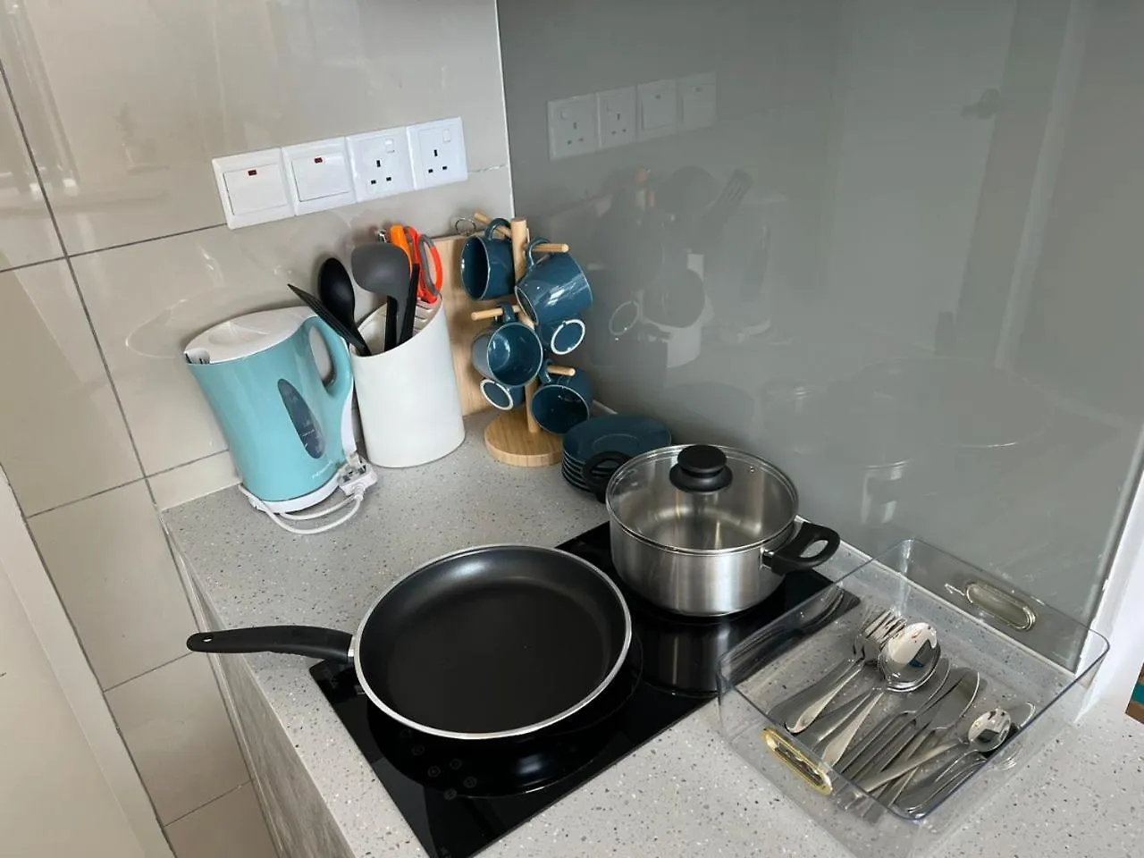 3R2B Chan Sow Lin Trion 2 - 8 Pax Kuala Lumpur Apartment