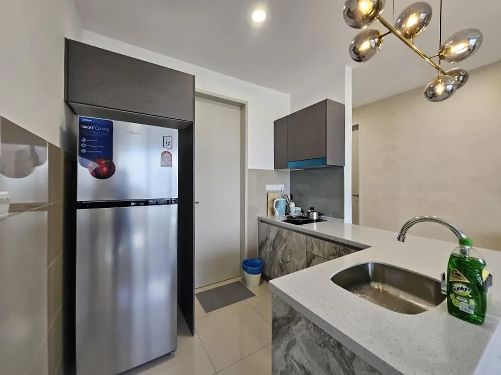 3R2B Chan Sow Lin Trion 2 - 8 Pax Kuala Lumpur Apartment