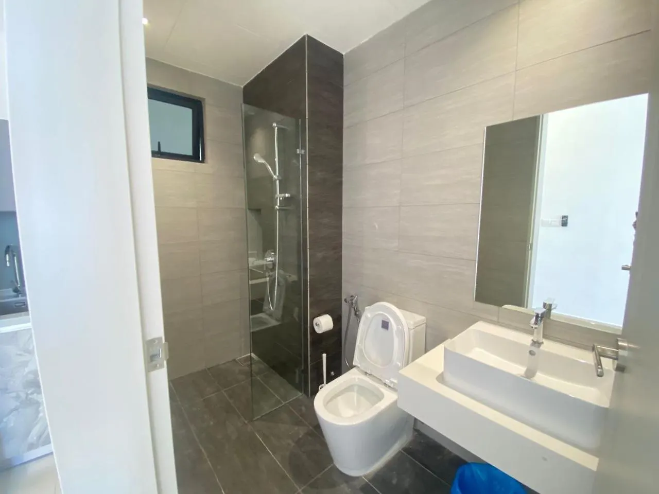3R2B Chan Sow Lin Trion 2 - 8 Pax Kuala Lumpur Apartment